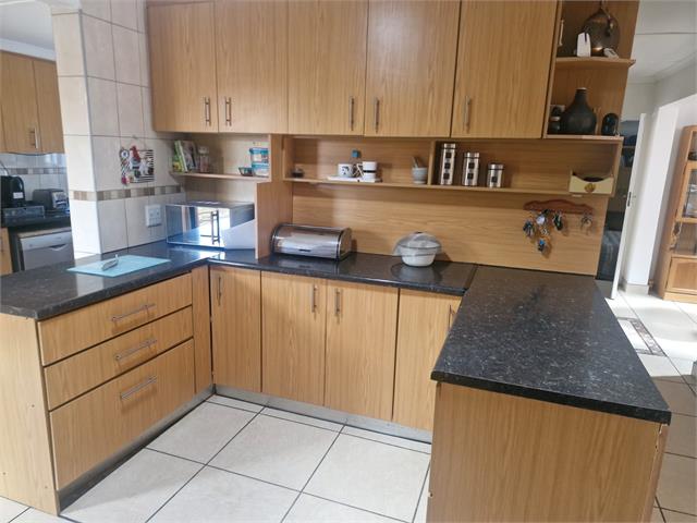 4 Bedroom Property for Sale in Braelyn Eastern Cape